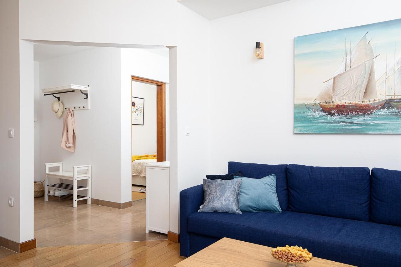 Cesare Apartment, With Swimming Pool And Sea View Liznjan Exterior photo