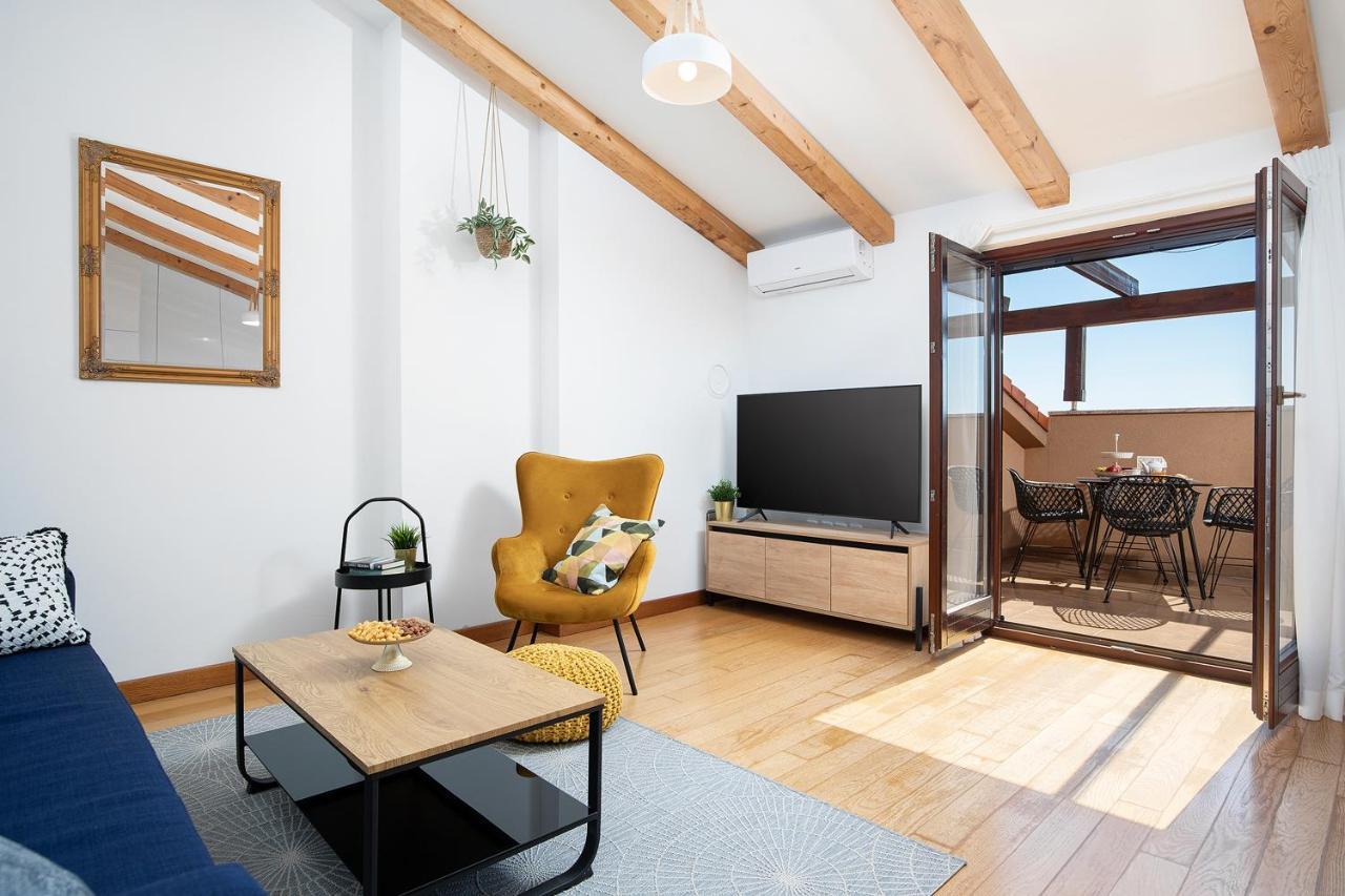 Cesare Apartment, With Swimming Pool And Sea View Liznjan Exterior photo